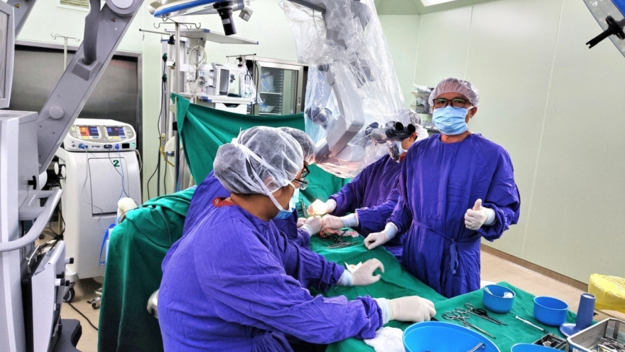 Nam giới có thể chủ động phòng ngừa vô sinh hiếm muộn