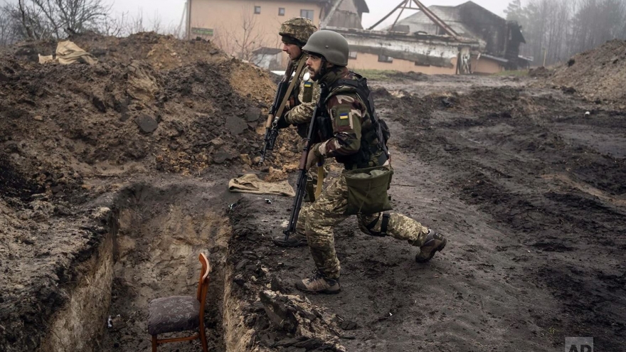 Vũ khí đặc biệt quan trọng trong cận chiến “một mất một còn” tại Ukraine