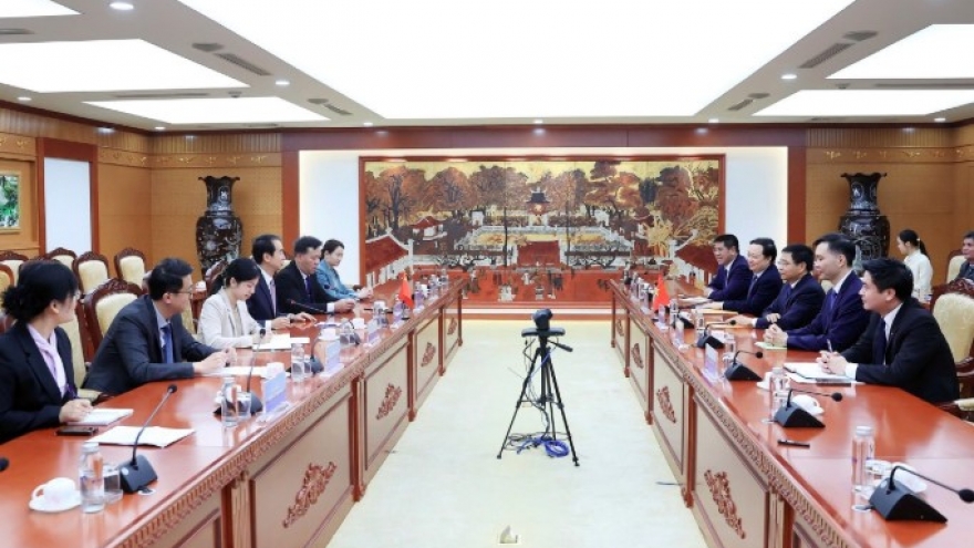 Vietnam and China to deepen strategic economic and financial cooperation
