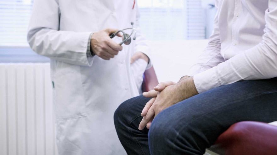 "Cậu nhỏ" đột nhiên hưng phấn trở lại khiến tôi hết sức lo lắng