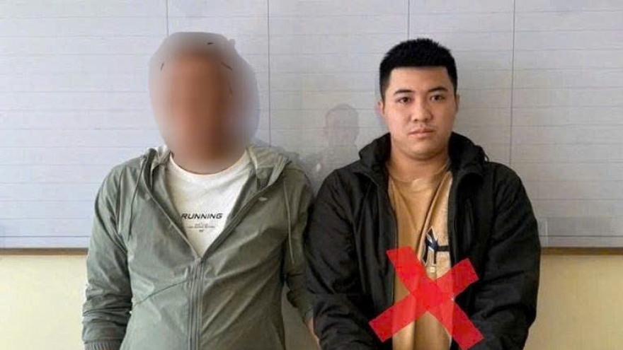 Vận động đối tượng truy nã nguy hiểm ra đầu thú