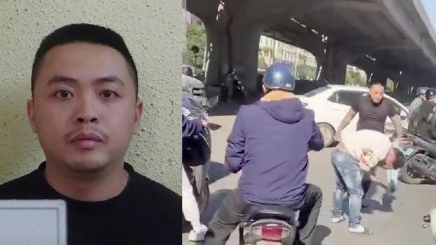 Tạm giữ hình sự đối tượng đánh người giữa đường sau va chạm giao thông