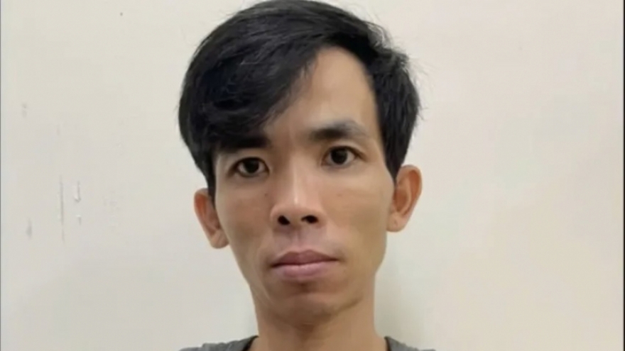 Tên cướp nhiều tiền án "nuốt không trôi" 2 sợi dây chuyền