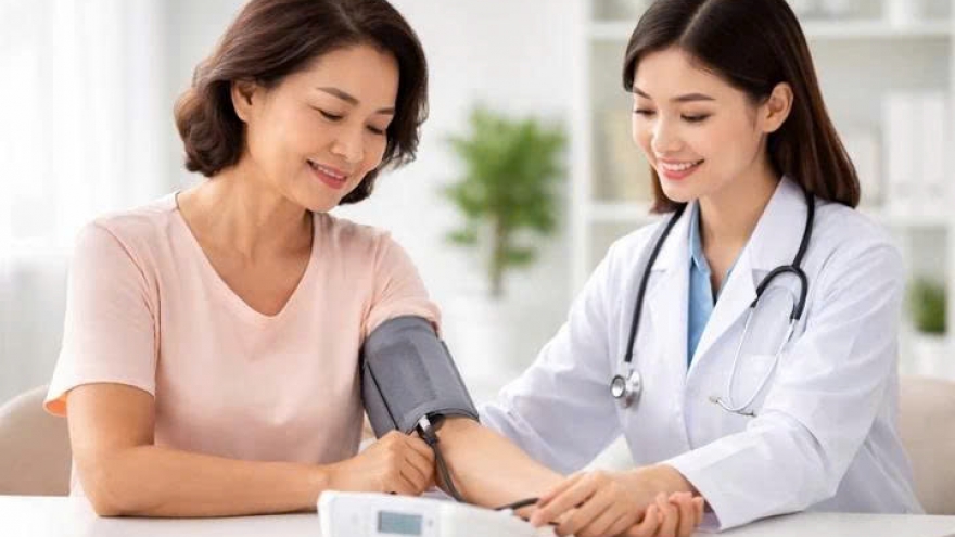 5 thói quen tưởng tốt nhưng âm thầm làm huyết áp tăng cao