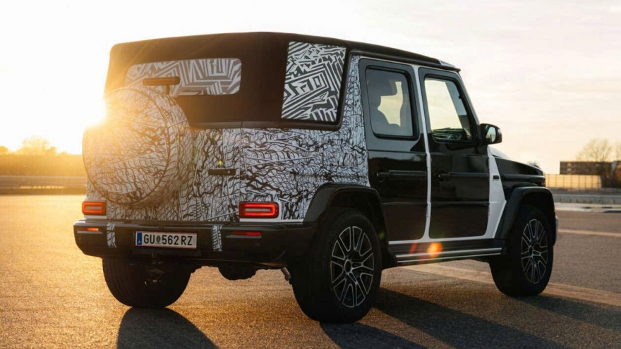 Mercedes-Benz G-Class Cabriolet mới được hé lộ trước thềm ra mắt toàn cầu