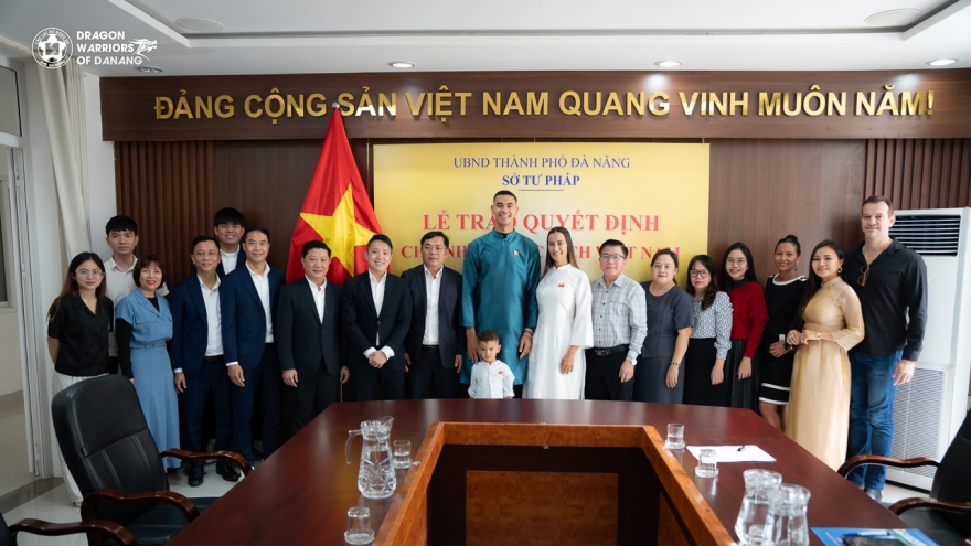 ĐT Việt Nam sắp được bổ sung thêm trung vệ nhập tịch cao 1m95