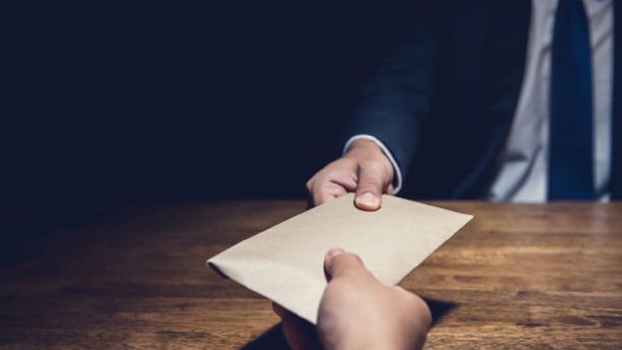 Ninh Bình: Tìm người chi tiền hối lộ cán bộ làm nhanh hồ sơ đất