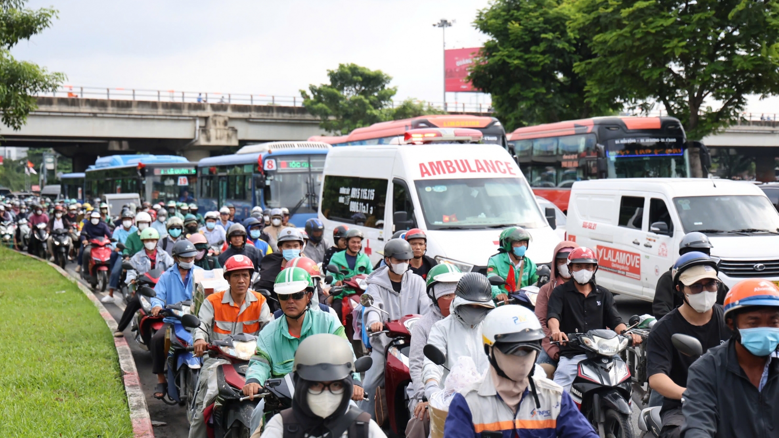 TP.HCM “ngộp thở” vì các điểm kẹt xe gia tăng