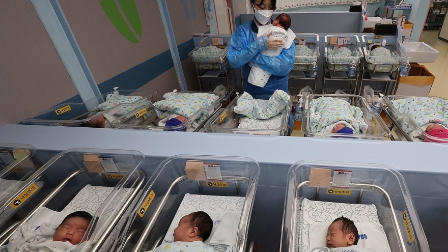 Khủng hoảng nhân khẩu học Hàn Quốc tiếp tục trầm trọng