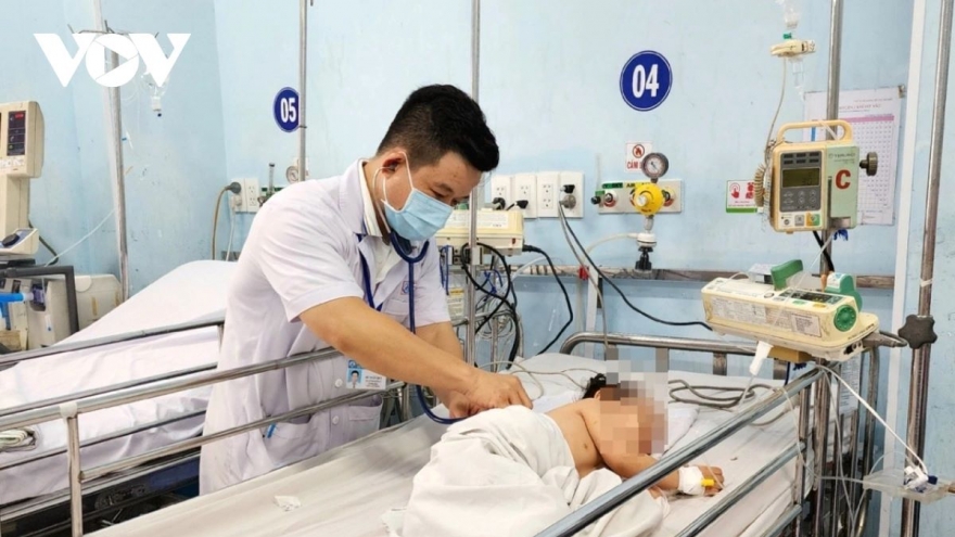 HCM City sees sharp rise in HFMD cases, warns about outbreak risk