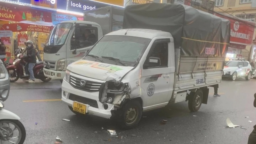 Xe tải va chạm với xe đạp điện, 2 học sinh lớp 10 ở Hải Phòng thương vong