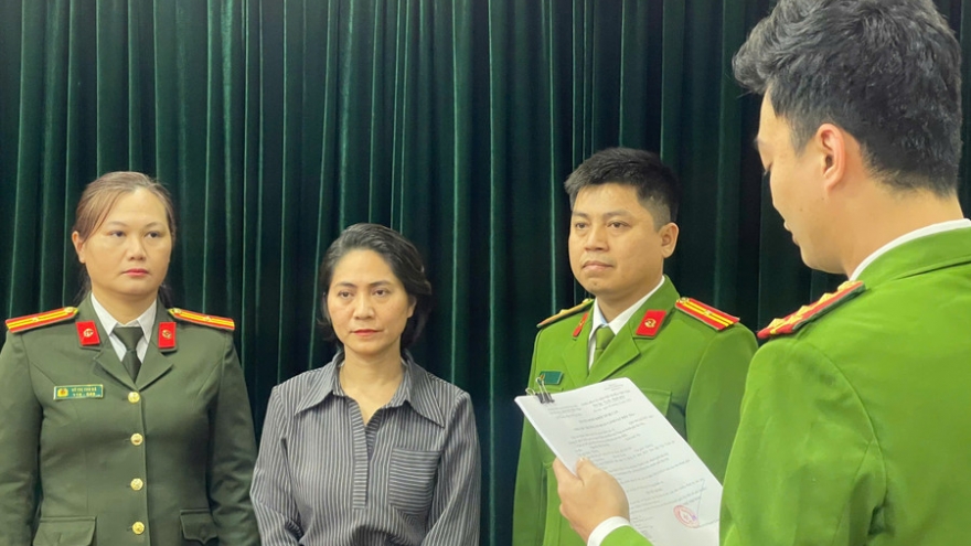 Video: Khởi tố giám đốc tổ chức chương trình "Về đây bốn cánh chim trời"