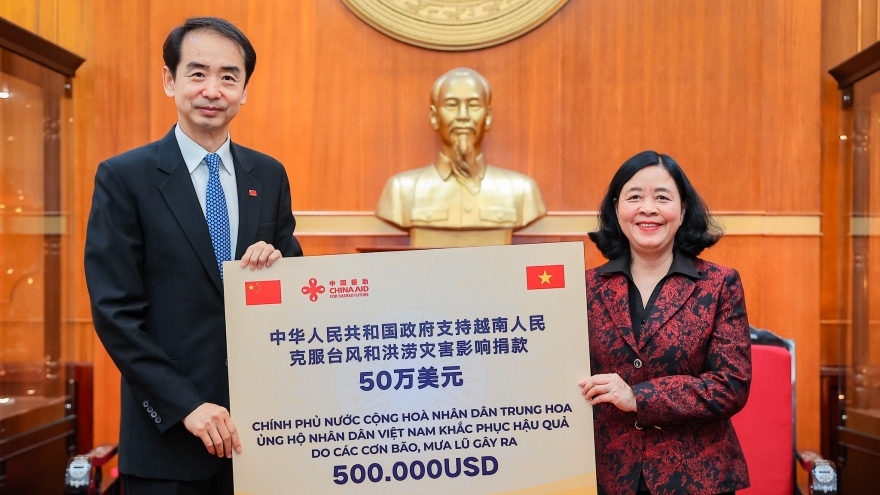 Trung Quốc viện trợ 500.000 USD giúp Việt Nam khắc phục hậu quả lũ lụt