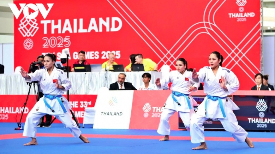 SEA Games 33: First gold for Vietnam’s Karate athletes