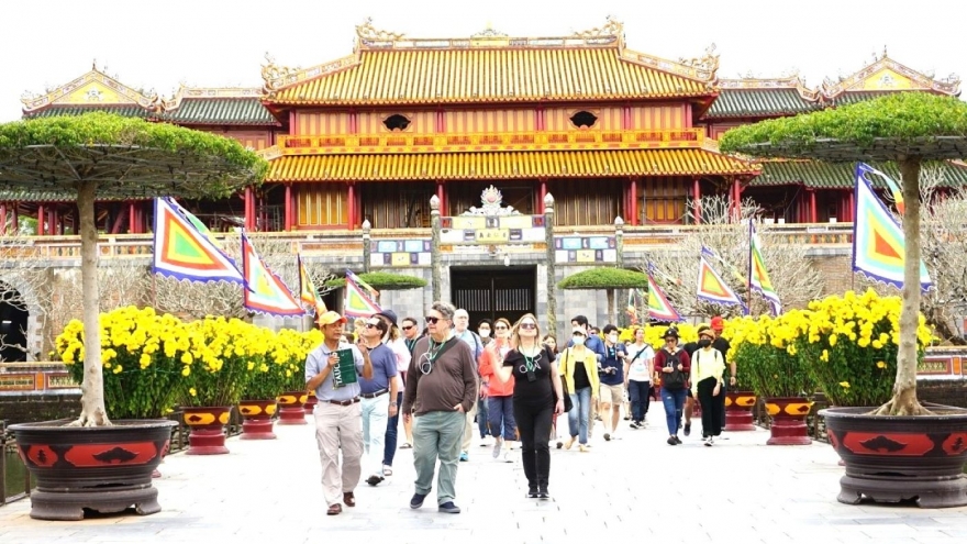 Du lịch vượt qua “cú sốc” đại dịch COVID-19