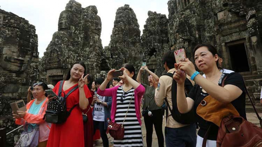 Campuchia thí điểm miễn thị thực cho du khách Trung Quốc