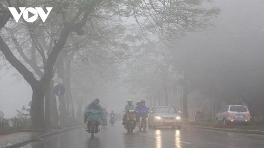 Không khí lạnh tăng cường, Đông Bắc Bộ có mưa rào, nhiệt độ giảm 3-6 độ