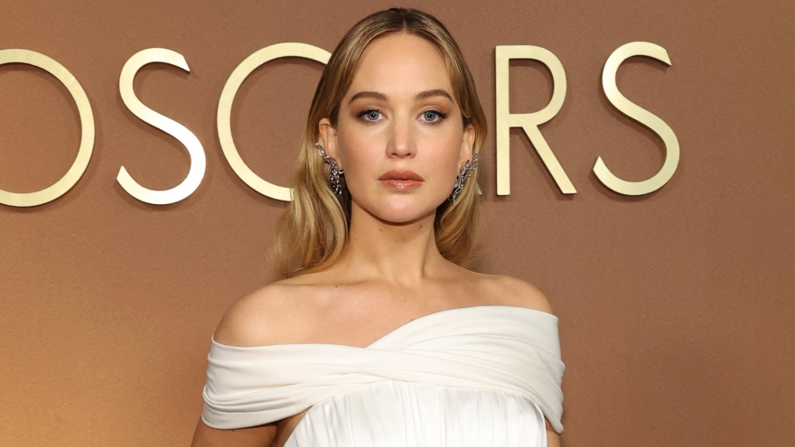Trang sức của Jennifer Lawrence dẫn đầu Tuần lễ Đấu giá xa xỉ Sotheby’s