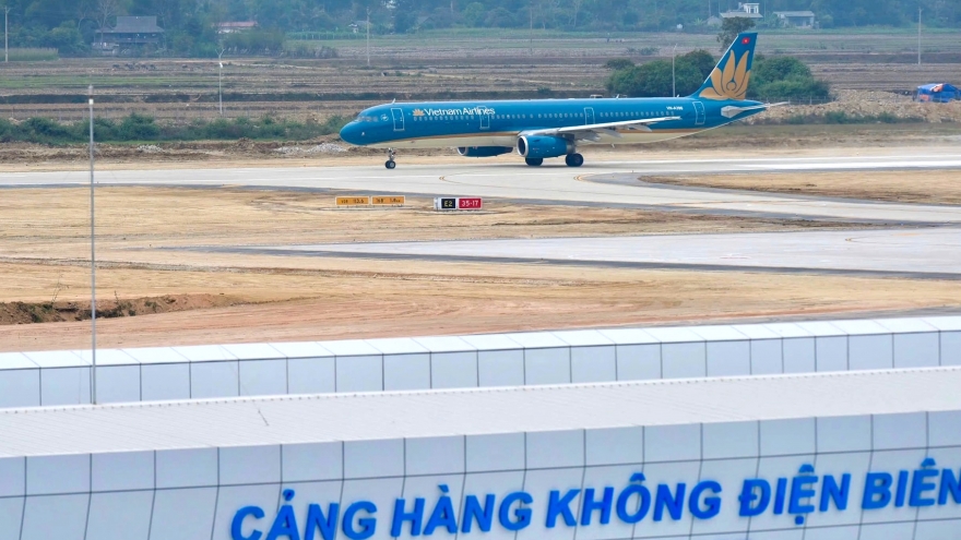 Vietnam Airlines mở lại đường bay thẳng TP.HCM - Điện Biên