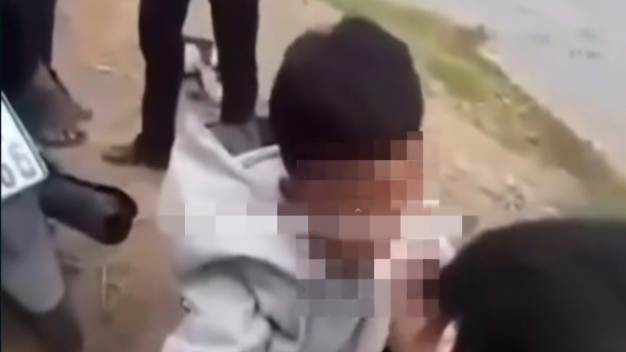 Điều tra vụ nam sinh lớp 10 bị bạn đánh, nhét băng vệ sinh vào miệng ở An Giang