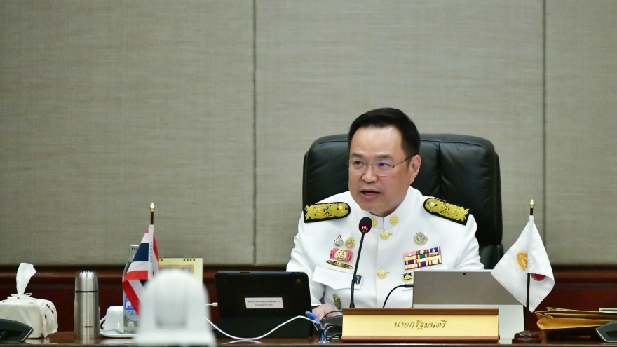 Thủ tướng Thái Lan Anutin Charnvirakul tuyên bố giải tán Hạ viện