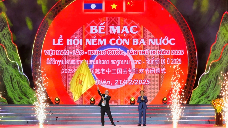 Bế mạc Lễ hội ném còn ba nước Việt Nam – Lào – Trung Quốc