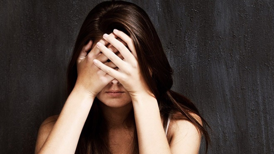 Áp lực khi ở cữ cùng chị chồng