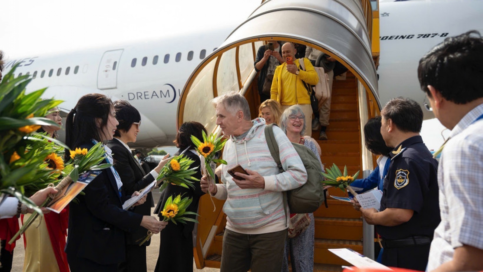 Tourism destinations refresh offerings to welcome New Year/Lunar New Year visitors