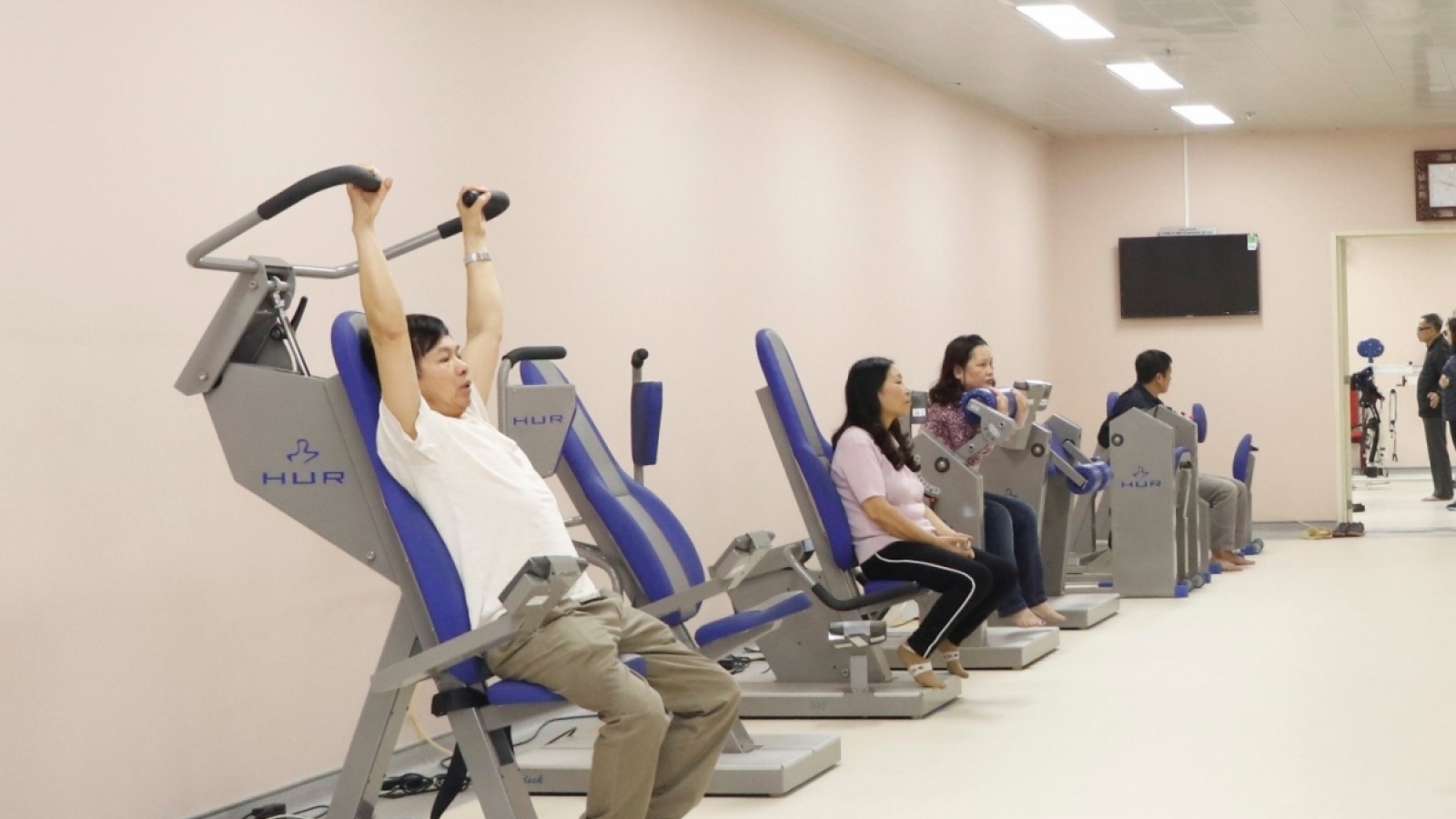Thoát “cửa tử” đột quỵ nhưng phục hồi chức năng mới quyết định chất lượng sống