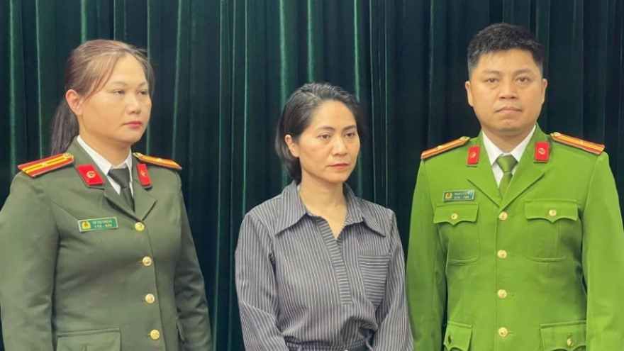 Bị can Nguyễn Thị Thu Hà khai lý do hủy show "Về đây bốn cánh chim trời"