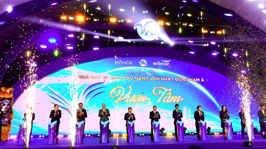 Southeast Asia’s largest soybean oil crushing line inaugurated in HCM City