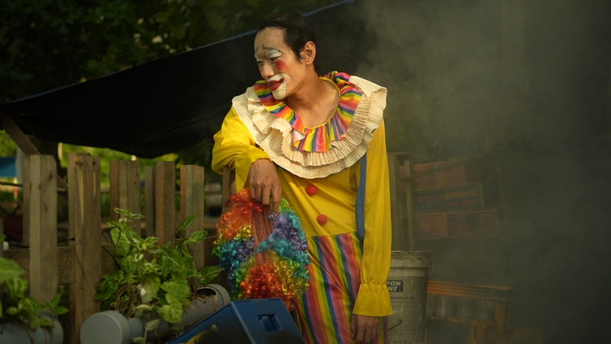 Kiều Minh Tuấn giảm gần 30kg, tự đi dây thăng bằng khi đóng diễn viên xiếc