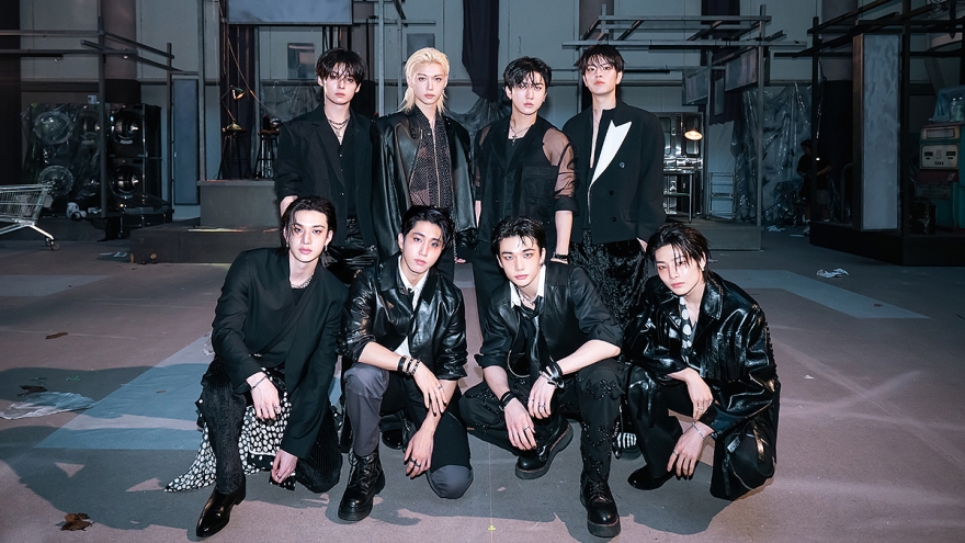 Stray Kids, nhóm K-pop đầu tiên 8 lần ra mắt liên tiếp giữ vị trí số 1 Billboard