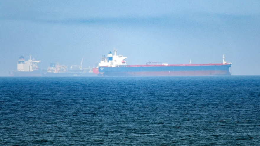 Iran bắt tàu chở dầu tại Vịnh Oman