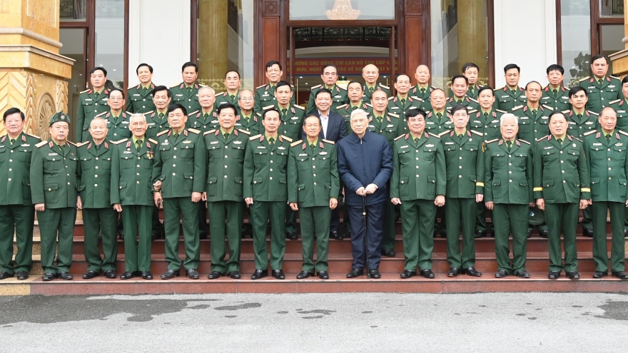 Quân khu 2 gặp mặt nhân dịp kỷ niệm 81 năm Ngày thành lập QĐND Việt Nam