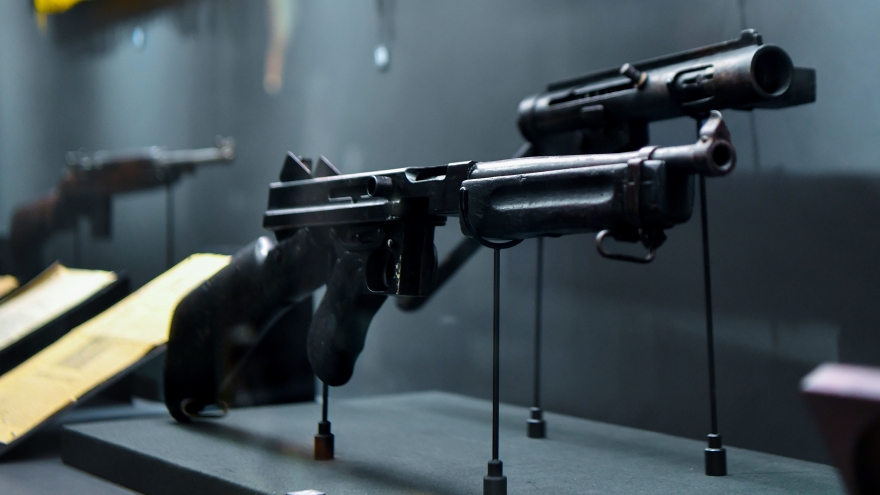 Những vũ khí, hiện vật quý giá về ngày Toàn quốc kháng chiến