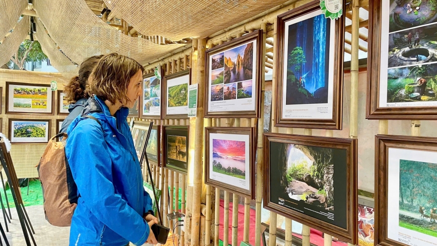 Doanh nghiệp trước “sức ép kép”: Tăng năng suất để bứt phá trong cuộc đua xanh