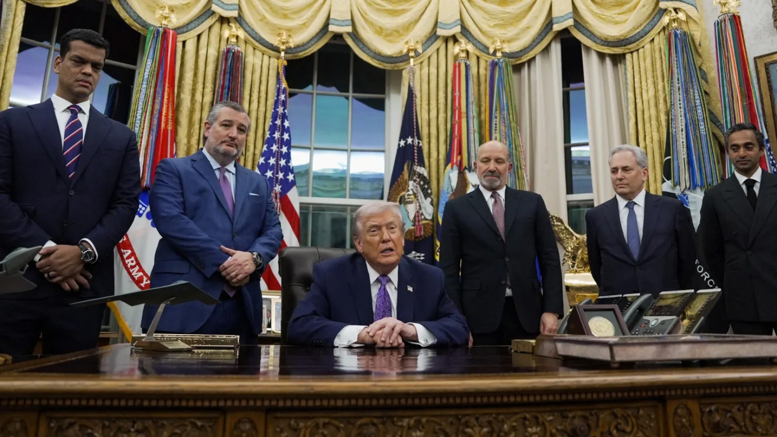 Tổng thống Mỹ Donald Trump ký sắc lệnh thống nhất quy định AI toàn quốc