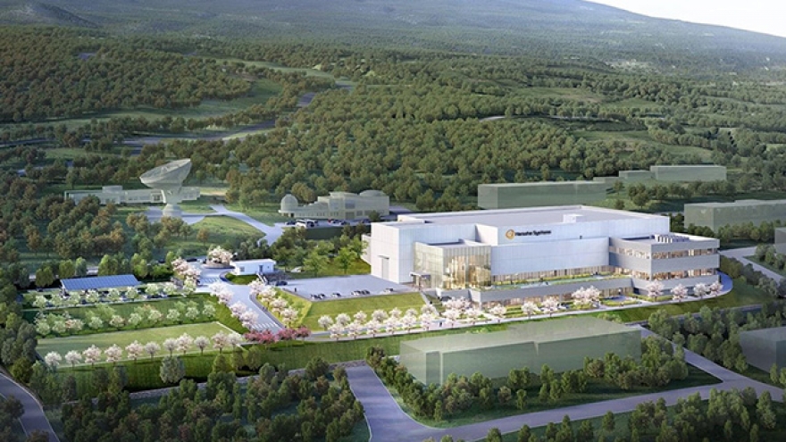 Hàn Quốc khánh thành tổ hợp sản xuất vệ tinh nhân tạo lớn nhất từ trước đến nay