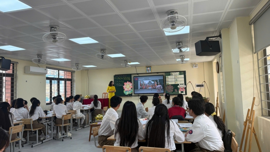 Hà Nội mở rộng trường công lập: Giải pháp giảm áp lực tuyển sinh lớp 10