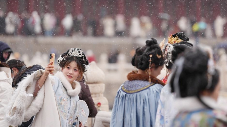 Cảnh sắc tuyết rơi đẹp như tranh ở Bắc Kinh và nhiều địa phương tại Trung Quốc