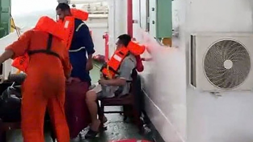 Vietnam, Malaysia team up to save sailors in distress off Malaysian waters