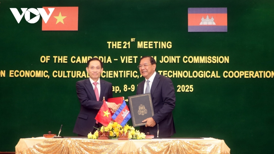 Vietnam and Cambodia pledge deeper economic ties, security cooperation