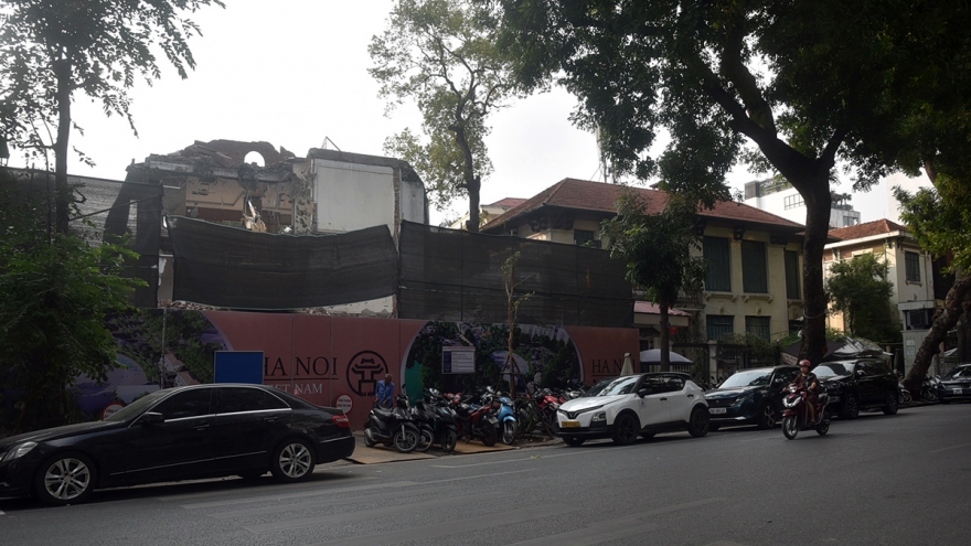 Phá dỡ trụ sở đầu tiên, khởi động dự án Quảng trường - công viên hồ Hoàn Kiếm