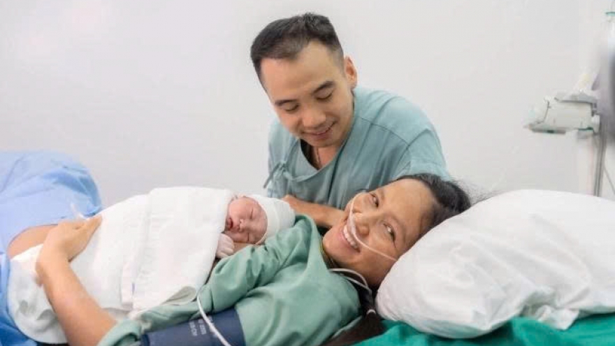 H'Hen Niê, Ngọc Hân, Ngô Thanh Vân và những sao Việt "làm mẹ" trong năm 2025