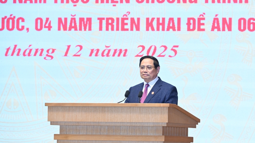 Thủ tướng: Triển khai VNeID trở thành công cụ số quốc gia phục vụ người dân, DN