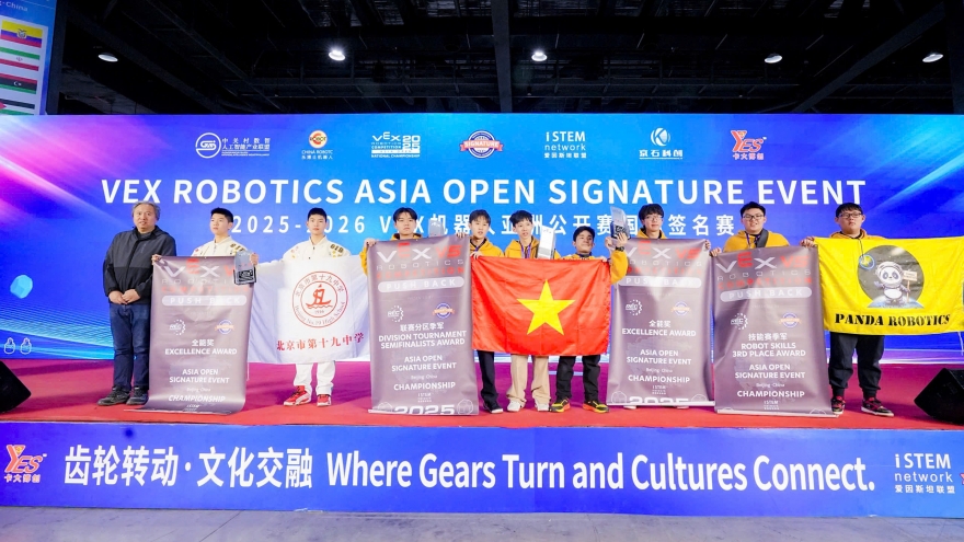 Đội tuyển học sinh Việt Nam lập kỳ tích tại VEX Robotics châu Á mở rộng 2025