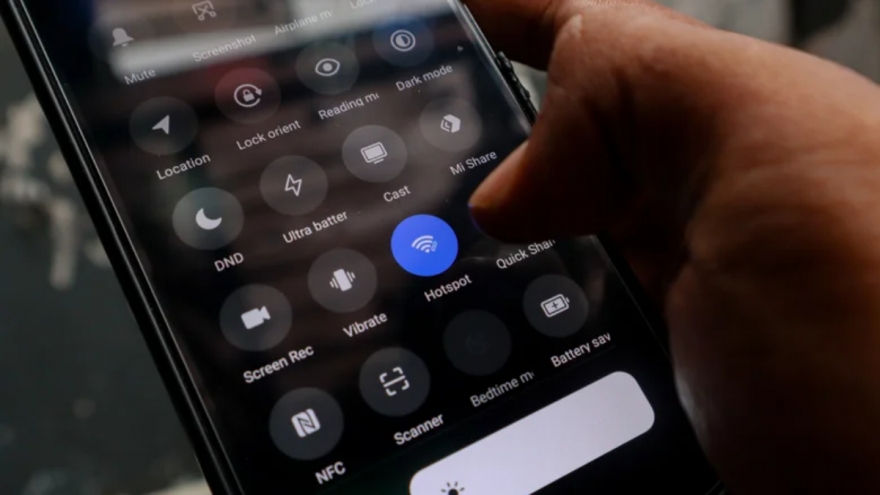 Một mẹo nhỏ biến điện thoại cũ thành router internet