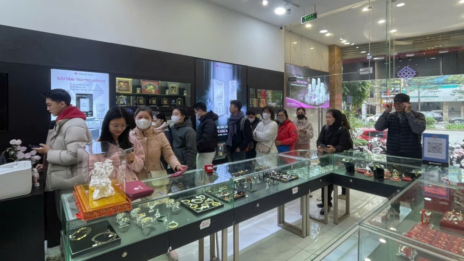 Giá bạc hôm nay 12/1: Bạc trong nước bật tăng