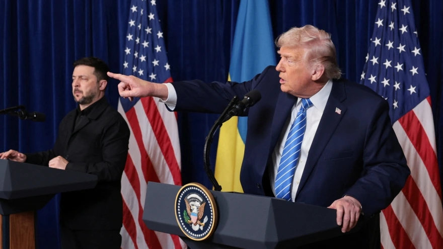Triển vọng hòa bình Ukraine ngày càng mong manh khi ông Trump liên tục đổi ý